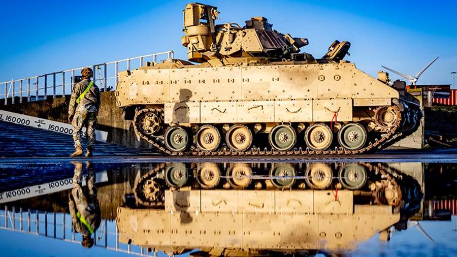 Новости мира: CNN узнал о планах США объявить о передаче Киеву танков Abrams на 