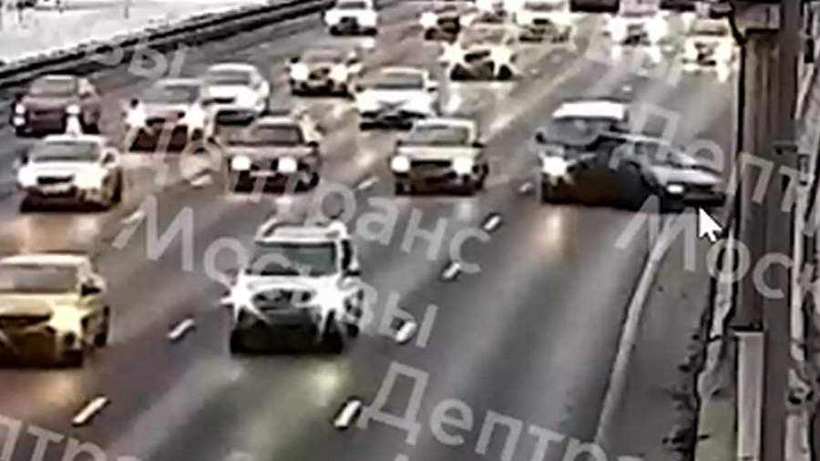 Car overturned after collision on Moscow Ring Road