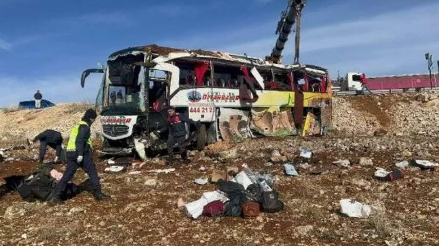 At least eight dead and dozens injured in bus crash in Turkey