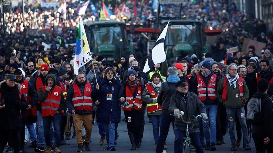 757 thousand people took part in demonstrations against pension reform in France