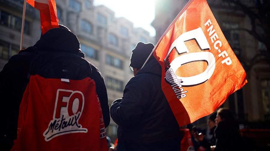 French unions launch new protests against pension reform