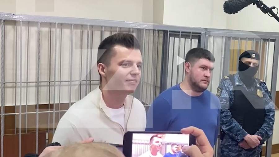 Суд отказался снять арест со счетов семьи блогера Лерчек