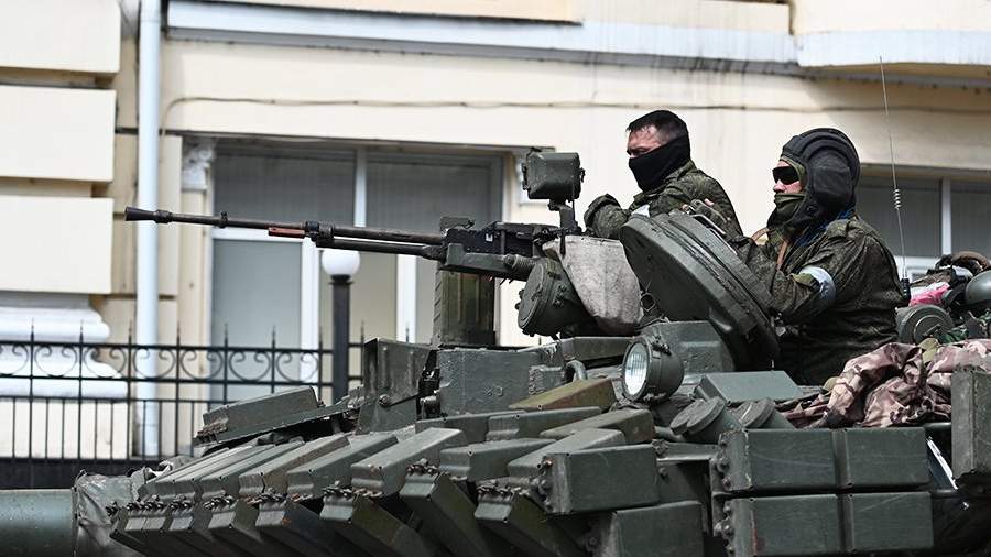 Идет подготовка к передаче тяжелой военной техники ЧВК Вагнер в действующие