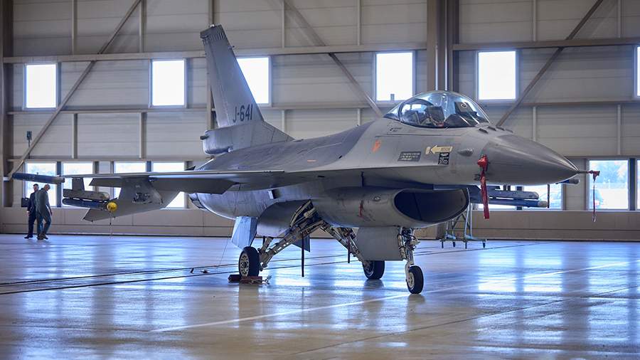 Новости мира: СМИ сообщили о передаче Данией первых истребителей F-16 Украине ле