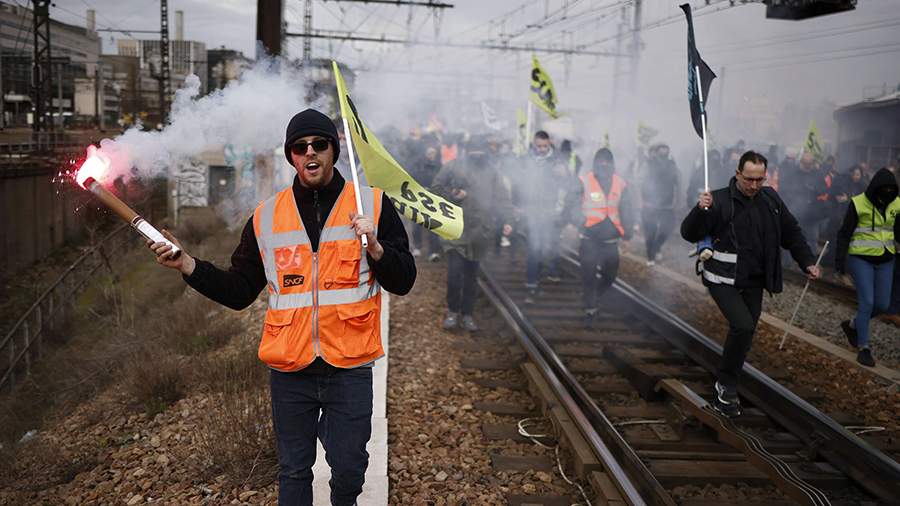 Железнодорожники во Франции проведут забастовку 21 мая в столичном регионе Иль-де-Франс