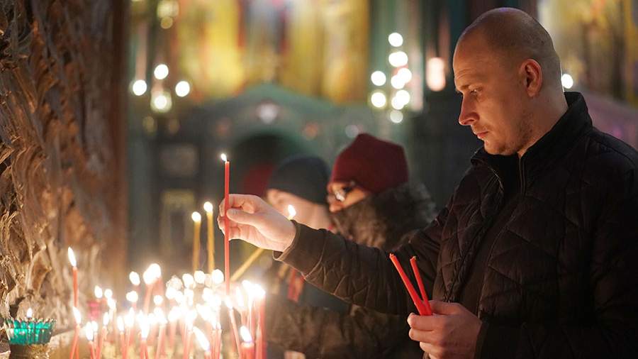 Синий цвет сбережет от сглаза: какие приметы соблюдают беременные — вы тоже в них поверите