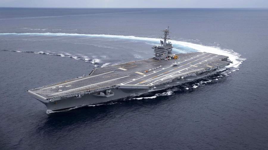 Американский авианосец «Авраам Линкольн»