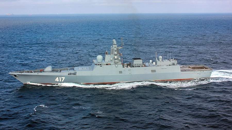 Фрегат проекта 22350 «Адмирал флота Советского Союза Горшков» в составе отряда кораблей Северного флота во время перехода из Североморска в Кронштадт для участия в Главном военно-морском параде