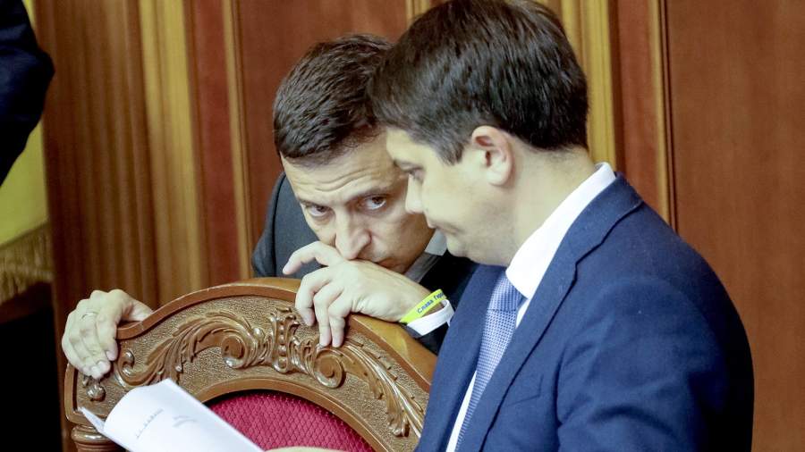 Спустился на землю: каких реформ Зеленский потребовал от правительства Президент Украины Владимир Зеленский на первом заседании девятого созыва Верховной рады