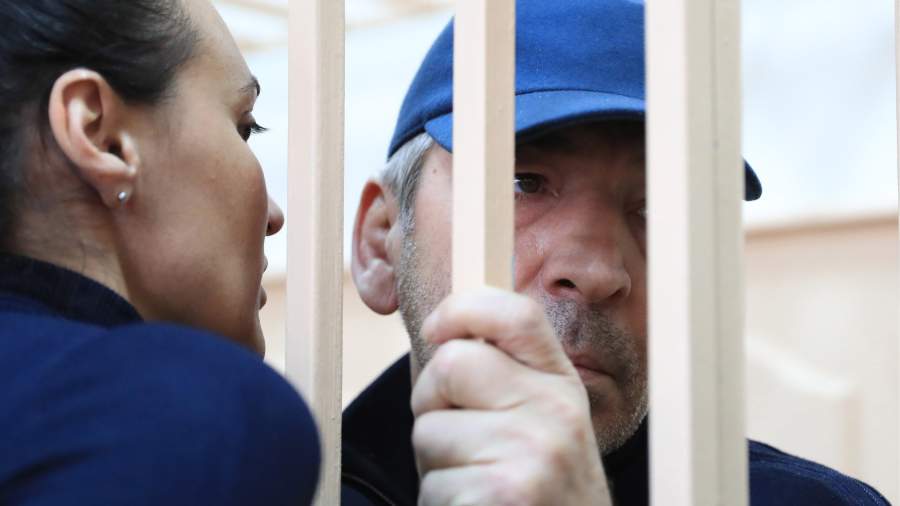 Абдусамад Гамидов, обвиняемый в мошенничестве, во время рассмотрения ходатайства об аресте в Басманном суде.
