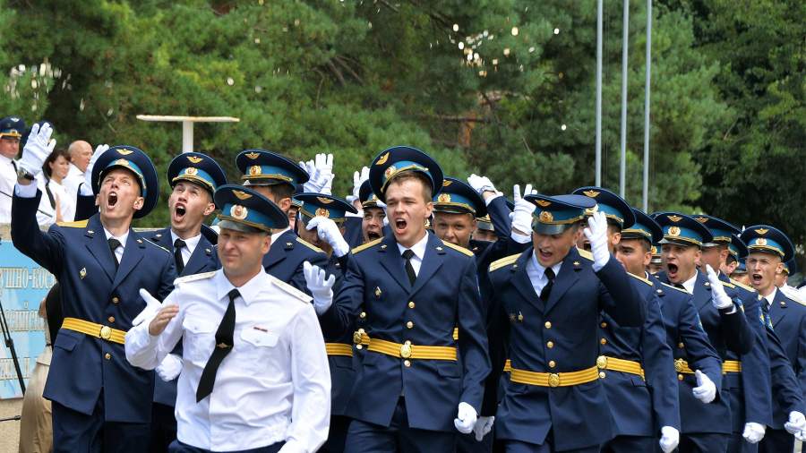 авиация летное училище выпускники