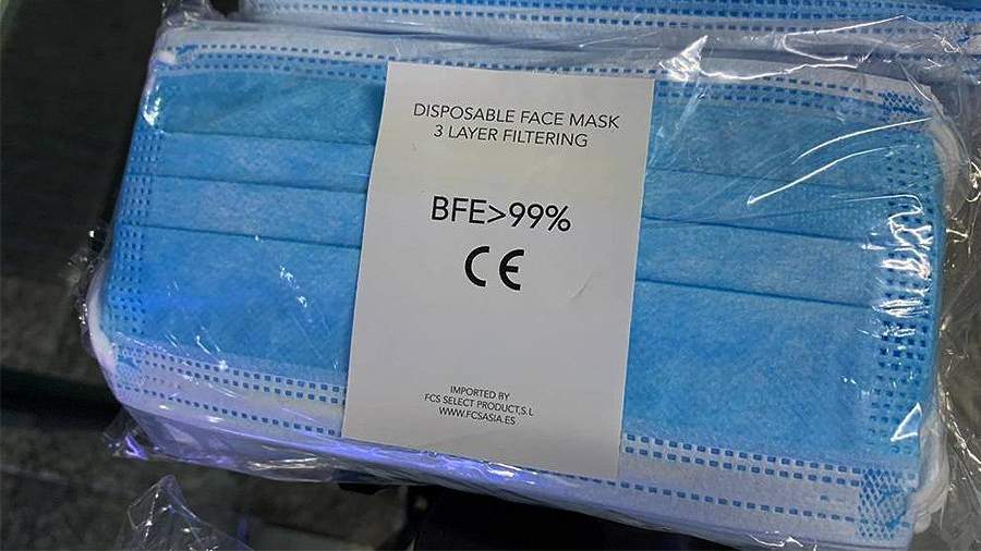 Маски, приобретенные компанией FCS Select Products в Китае | Фото: elconfidencial.com