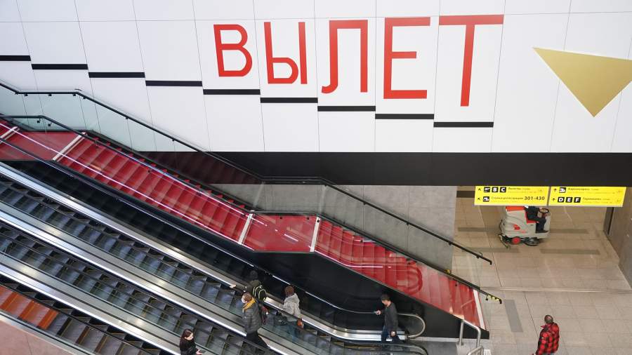 Нелетные полгода: вернуть деньги за авиабилеты предложили из бюджета