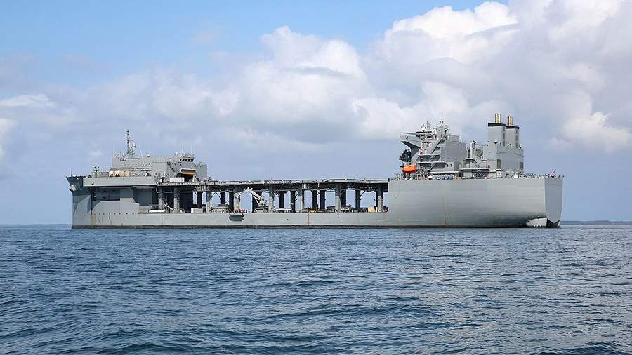 Американская морская экспедиционная база класса Льюиса Б. Пуллера USS Hershel «Woody» Williams