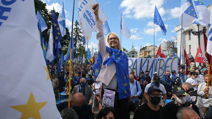 украина