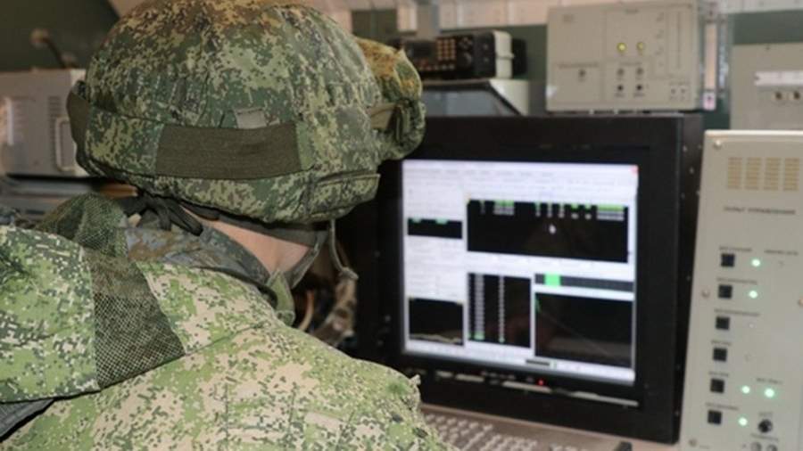 Пульт управления комплексом РЭБ «Поле-21»