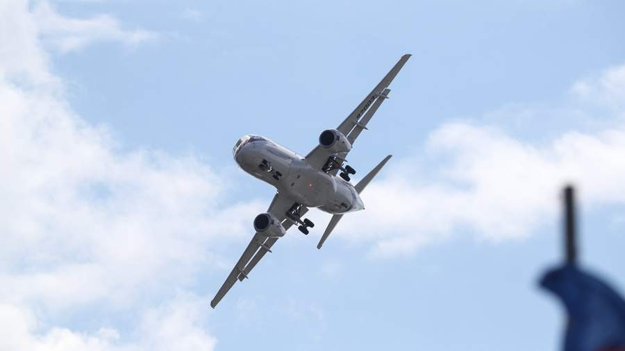 Sukhoi Superjet 100
