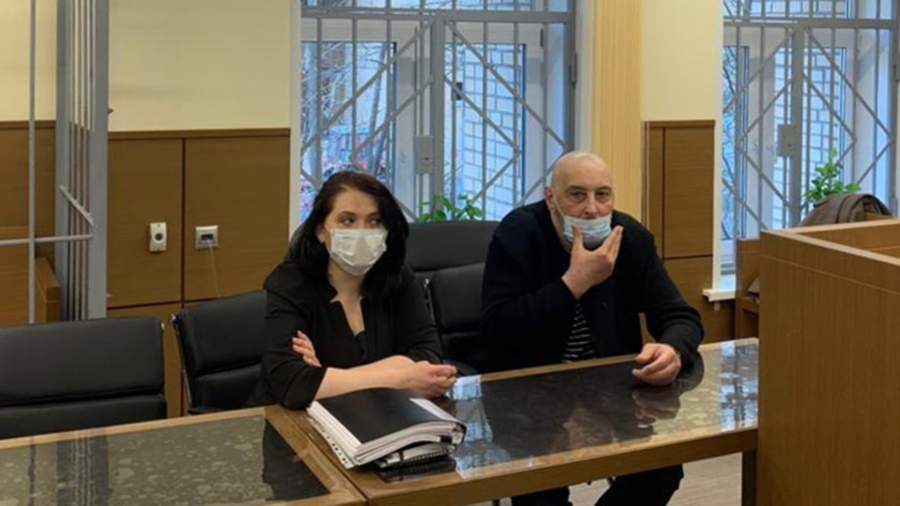 Свидетель Теван Бадасян в Пресненском суде города Москвы, где проходит рассмотрение дел свидетелей, давших показания на процессе о ДТП