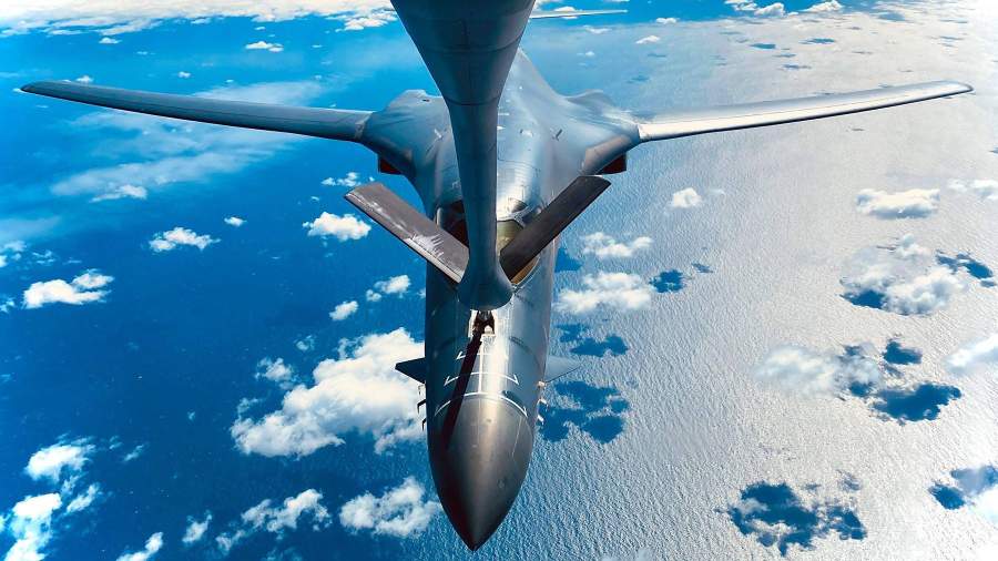 Стратегичесчкий бомбардировщик B-1B Lancer