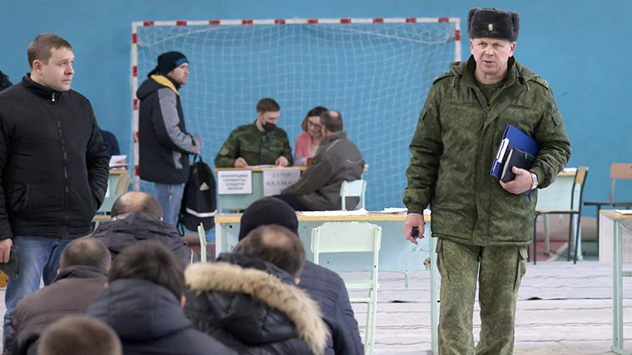 Мобилизационный пункт военкомата по Калининскому, Киевскому и Ворошиловскому районам Донецка, расположенном в средней школе №19