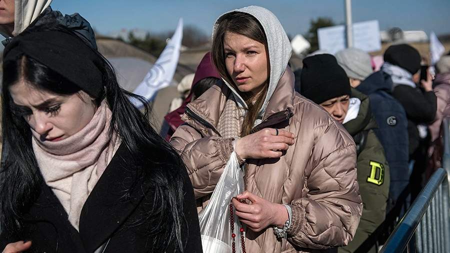 Беженцы с Украины на пограничном пункте