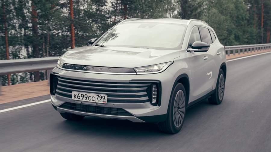 Exeed TXL с мотором 2.0 и 7-ступенчатым «роботом» разгоняется до 100 км/ч за 9 секунд. Максимальная скорость — Средний расход — 8,7 л 95-го бензина на 100 км