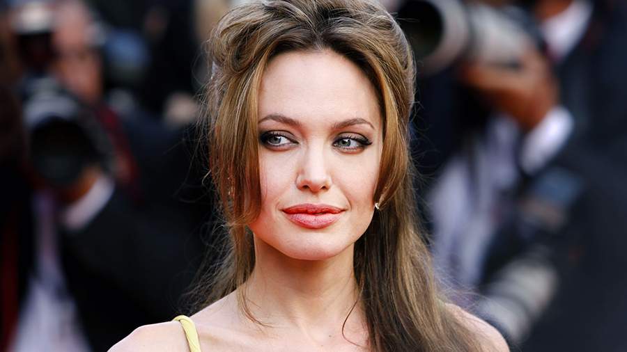 Angelina Jolie fuck as Maleficent — Video | VK