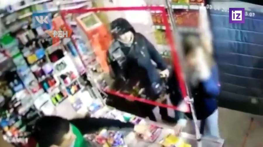 мужчина ударил 13-летнюю девочку в челюсть за громкий смех 1 %D0%BC%D1%83%D0%B6%D1%87%D0%B8%D0%BD%D0%B0%20%D1%83%D0%B4%D0%B0%D1%80%D0%B8%D0%BB%2013 %D0%BB%D0%B5%D1%82%D0%BD%D1%8E%D1%8E%20%D0%B4%D0%B5%D0%B2%D0%BE%D1%87%D0%BA%D1%83%20%D0%B2%20%D1%87%D0%B5%D0%BB%D1%8E%D1%81%D1%82%D1%8C%20%D0%B7%D0%B0%20%D0%B3%D1%80%D0%BE%D0%BC%D0%BA%D0%B8%D0%B9%20%D1%81%D0%BC%D0%B5%D1%85 мужчина ударил 13-летнюю девочку в челюсть за громкий смех