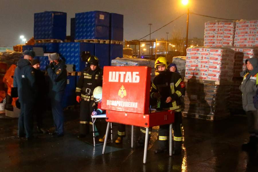Вечером 27 января появилась информация о возгорании на территории подмосковного рынка «Синдика». Подробности — в фотогалерее «Известий»