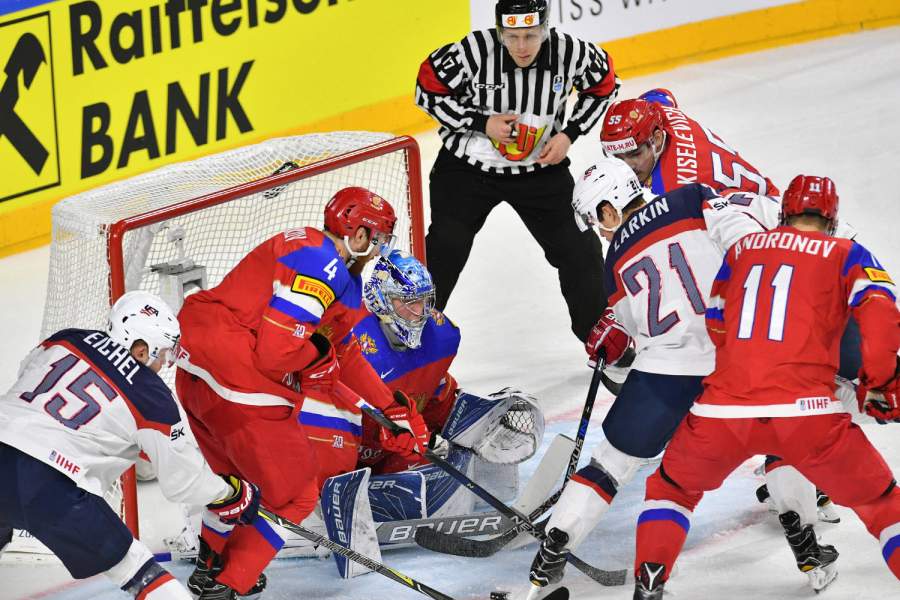 Матч группового этапа чемпионата мира по хоккею между сборными России и США