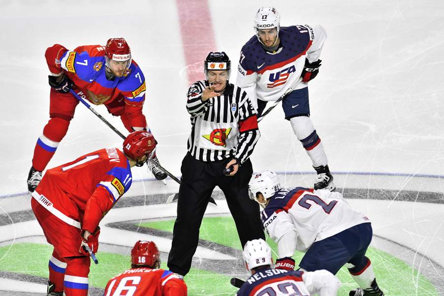 Матч группового этапа чемпионата мира по хоккею между сборными России и США
