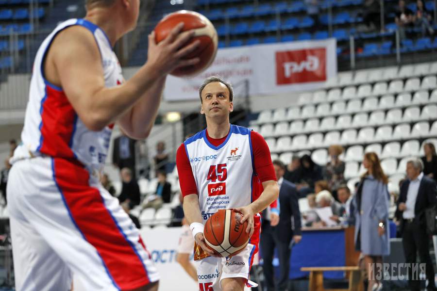 Аркадий Дворкович во время игры