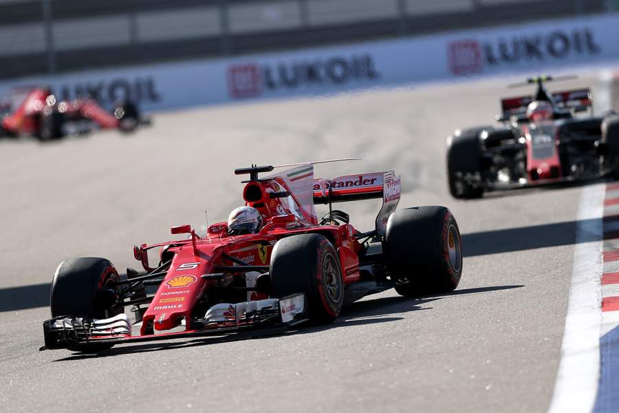 Формула-1. Гран-при России. Гонка. Себастьян Феттель (Ferrari)