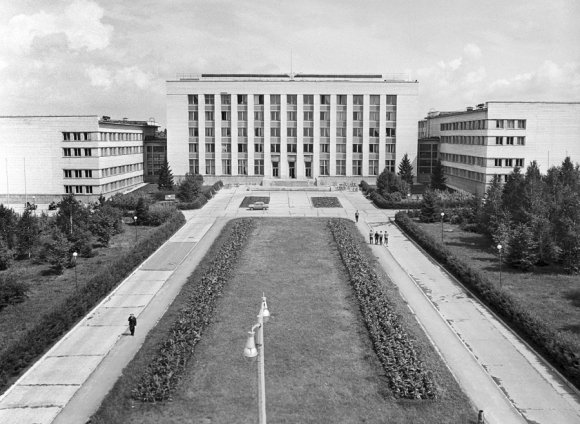 Советские академгородки. Новосибирский Академгородок 1957. Научный центр в Новосибирске 1957.