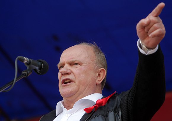 На шествие коммунистов съехались иностранцы