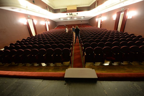 Зал театра ермоловой основная сцена фото зала