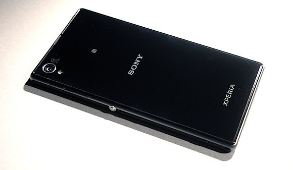 Sony Xperia Z1: первый среди равных