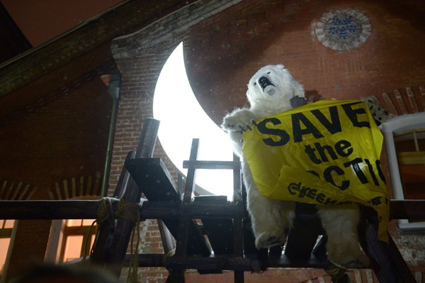 На «Винзаводе» показали рождественский вернисаж