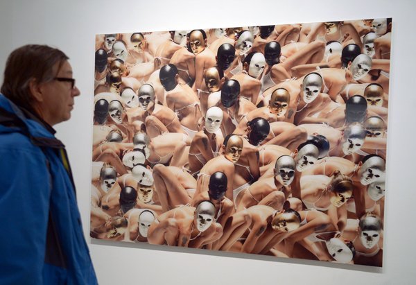 На «Винзаводе» показали рождественский вернисаж