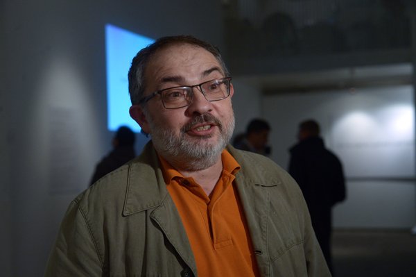 На «Винзаводе» показали рождественский вернисаж