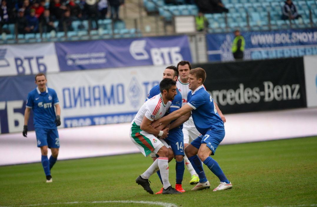 «Динамо» и «Локомотив» забили друг другу по два мяча