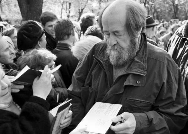 Жизнь на три четверти: русские писатели, получавшие Нобелевскую премию