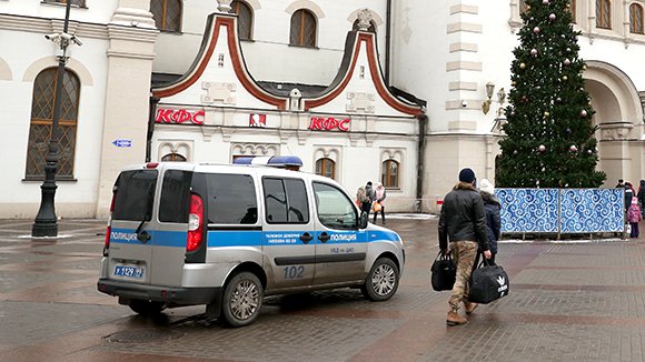 Три вокзала в Москве эвакуировали из-за угрозы взрыва