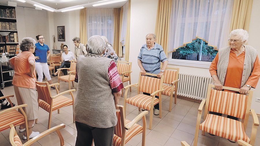 В России появятся типовые дома престарелых | Статьи | Известия