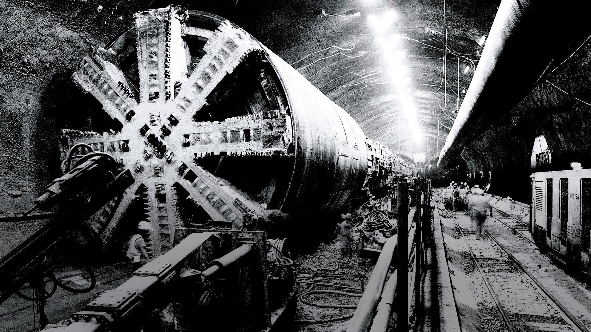 Channel tunnel between england and france