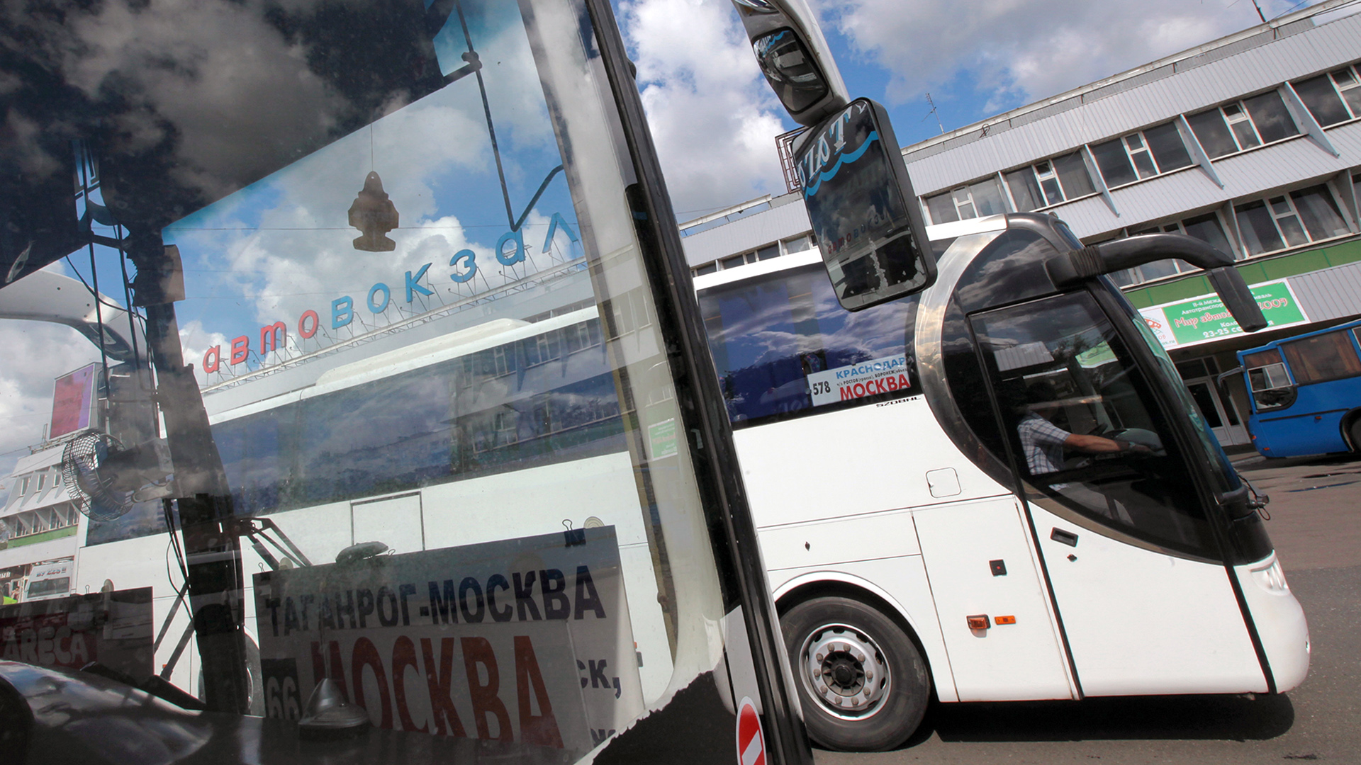 Безопасность — в основном на бумаге»: в чем причина ДТП с автобусами |  Статьи | Известия