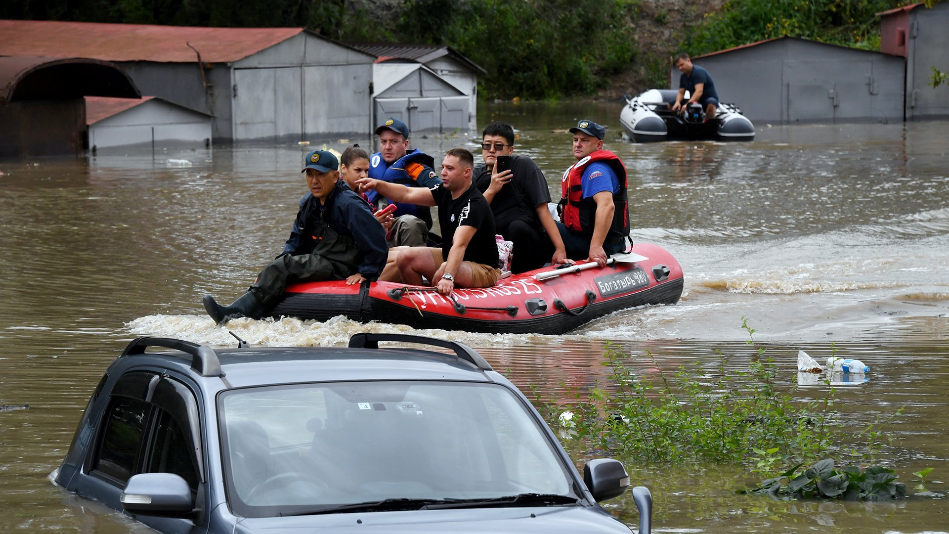 Вода не приходит одна: на затопленные районы Приморья идет новый тайфун |  Статьи | Известия