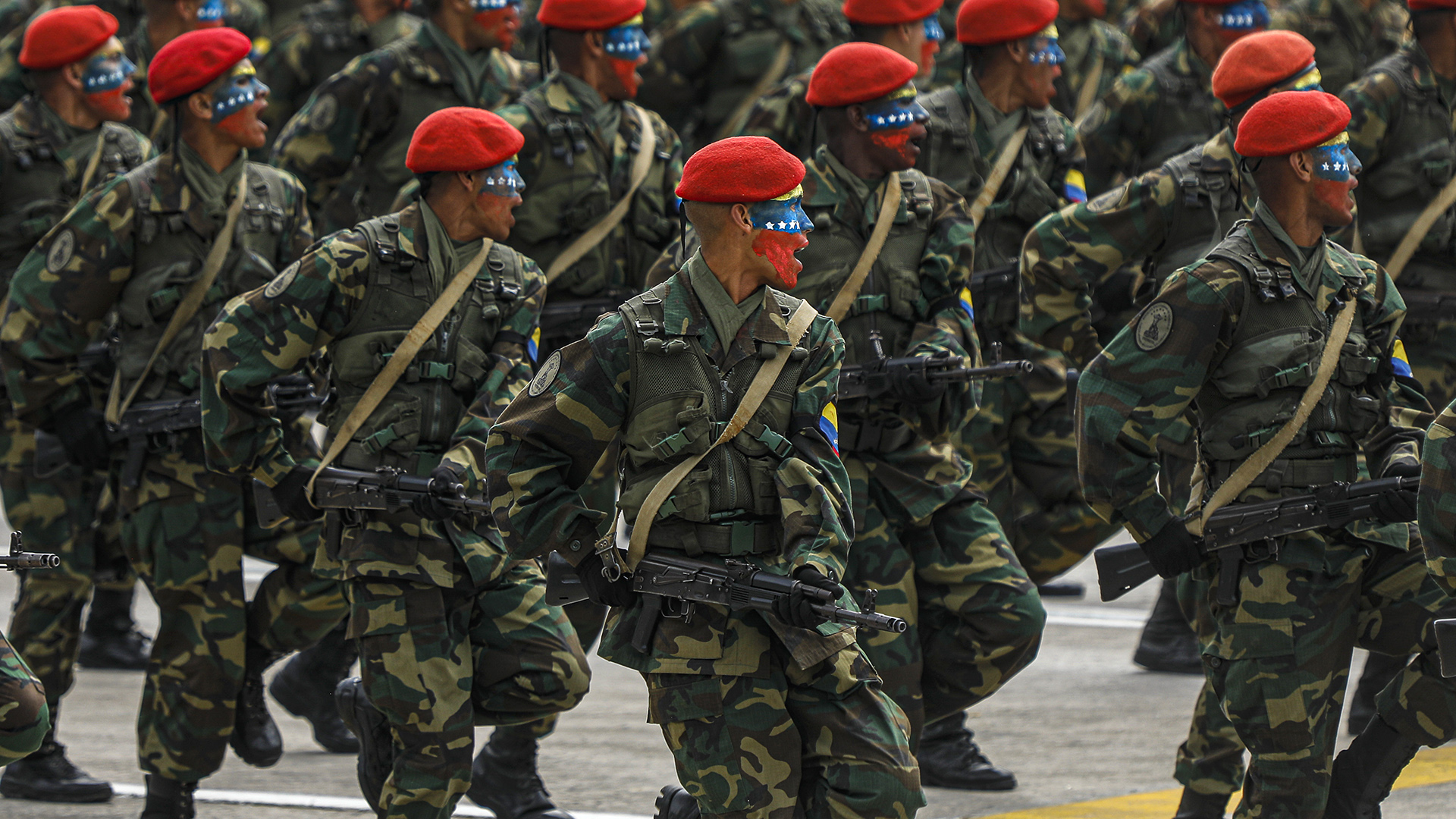 В чем сложности налаживания военно-технических взаимоотношений России со  странами Латинской Америки