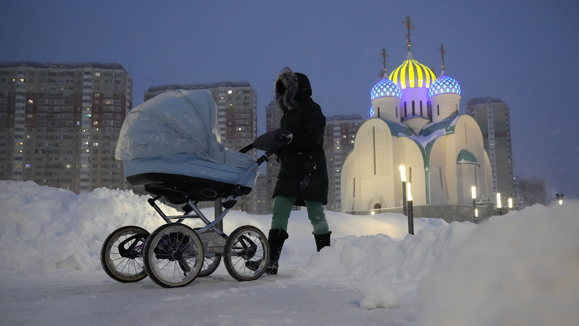 В России уменьшилось число детей-сирот