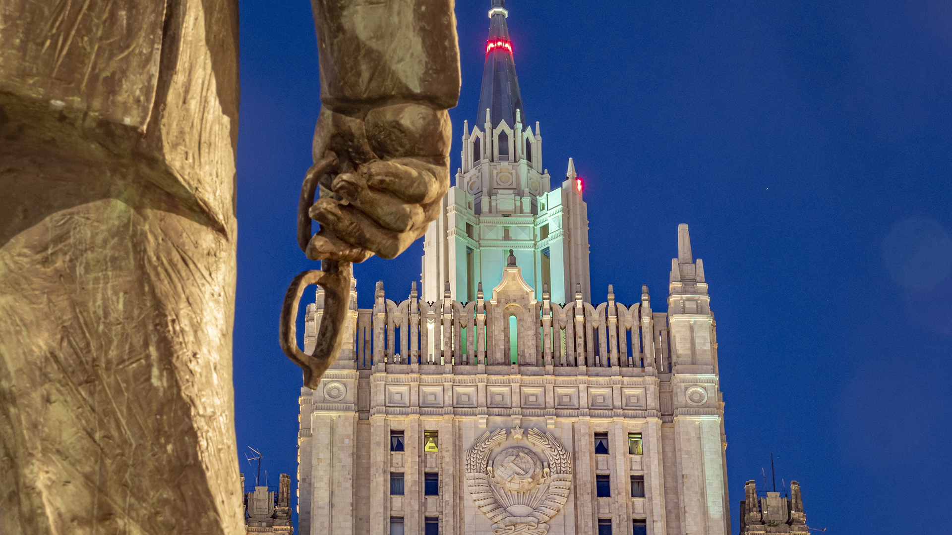 Системный блок: в Москве готовы обсуждать с ЕС евразийскую безопасность